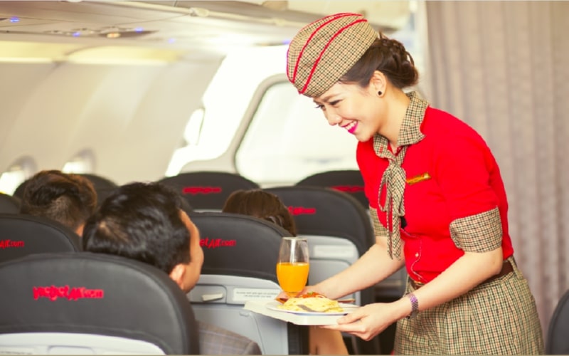 Thái độ phục vụ của nhân viên Vietjet