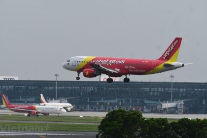 Vietjet tự ý đổi chuyến bay của khách hàng.